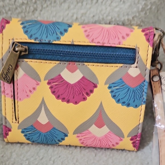 Yellow and Pink Geometric Pattern Wallet - Picture 4 of 7